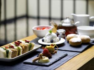 Vegan Afternoon Tea, La Suite West
